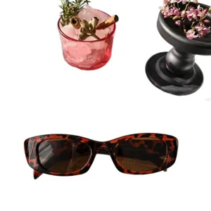 Trendy retro schildpad kattenoog zonnebril voor dames en heren hippe rechthoekige bril.