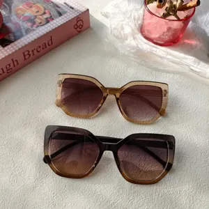 Große Oversized Katzenauge Sonnenbrille für Damen, Farbverlauf Gläser, stylisch.