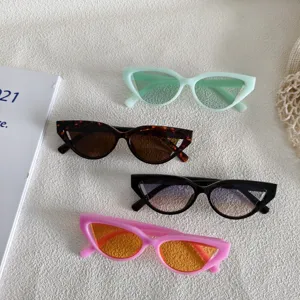 Set de gafas de sol cat eye retro, montura pequena de moda con multiples colores.