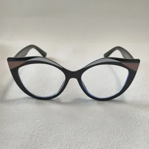 Κομψά γυαλιά οράσεως cat-eye με προστασία μπλε φως γυναικεία μόδα μοναδικό στυλ καθημερινά.