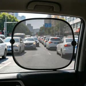 Parasole per finestrino laterale auto in rete nera con ventose per uso in veicoli