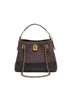 Retro Geweven Eimertasche Voor Vrouwen Metalen Ketting Riem Schoudertas Handgeweven Medium Tote Bag Casual Trekkoord Commuting Tas