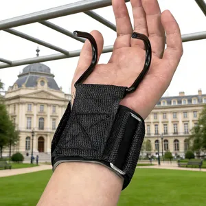 Detailansicht von Fitness-Zughilfen mit Handgelenkstütze für Klimmzüge und Krafttraining.