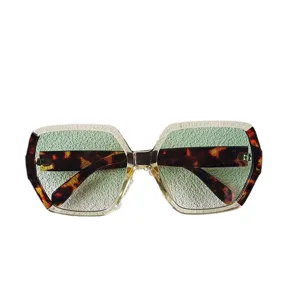 Retromode quadratische Oversize Sonnenbrille mit Farbverlauf fur stilvolle Sommer Streetwear.