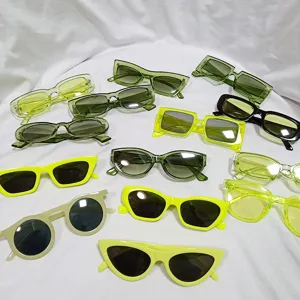Trendy neon green sunglasses retro jelly color sun glasses vintage street style eyewear for women