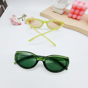 Lunettes de soleil œil-de-chat couleur gélatine tendance style coréen pour femmes et hommes.