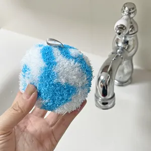 Boule de nettoyage en peluche bleu et blanc pour lavabo de salle de bains et nettoyage quotidien.