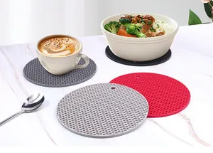 Set de dessous de plat en silicone pour cuisine, design nid d'abeille, résistant à la chaleur.