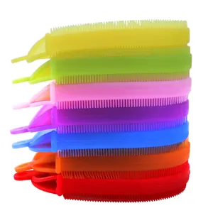 Ensemble de brosses de douche en silicone colorees pour un nettoyage corporel doux