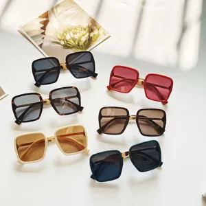 Womens Fashion Square Sunglasses UV400 Protection Gradient Lens Retro Chic Oversized Sun Glasses Eyewear For Outdoor Daily