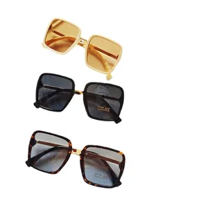 Women square sunglasses fashion gradient lenses UV400 protection stylish eyewear 2024