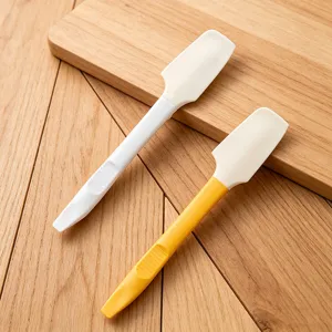 Mini Silikonspatel Set zum Backen, Cremeverteilen und Kratzen von Küchengläsern.