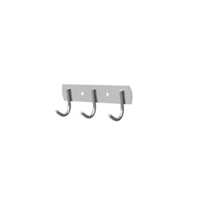 Colgador de pared de acero inoxidable con tres ganchos para cocina y baño moderno.