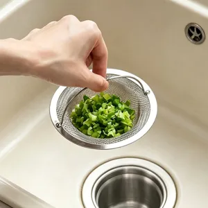 Panier filtre pour évier de cuisine en acier inoxydable avec poignée pratique durable.