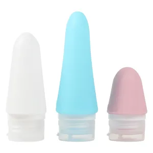 Handige set van zachte siliconen reisflesjes voor lotion en cosmetica, lekvrij ontwerp.