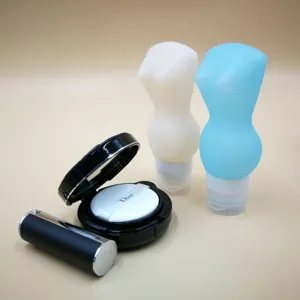 Siliconen reisknijpflesjes set, draagbare lotion shampoofles, lichaamsvorm cosmetische container.