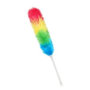 Plumero de plumas multicolor con mango largo de plástico para la limpieza del hogar y el coche.