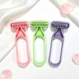 Manual hair removal razor set with non-slip handle for smooth skin care and body grooming.