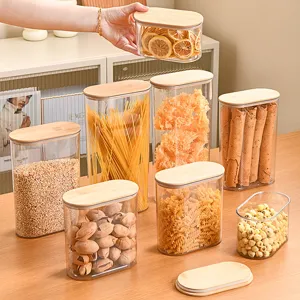 Transparenter Vorratsglasbehälter mit Bambusdeckel für Küche, Müsli und Snacks, trocken.