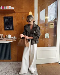 Stylish autumn women short trench jacket coat double breasted casual outerwear for daily wear.