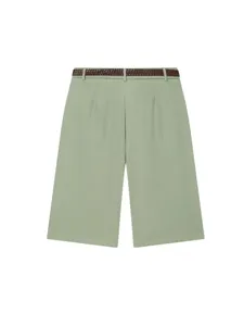 Stylish women's high-waist pleated shorts with brown belt, perfect for summer casual wear.
