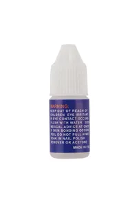 Sneldrogende nagellijm fles detailweergave, sterke lijm voor kunstnagels en nageltips.