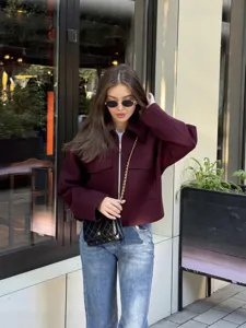 Women autumn winter cropped wool jacket with lapel and pockets, stylish street wear outerwear.