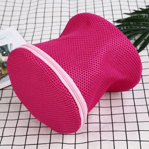 Thickened sandwich mesh laundry bag with zipper for washing bras and underwear.