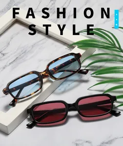 Lunettes de soleil étroites tendance pour femmes, protection UV chic avec verres colorés.