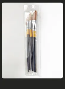 Schräges Meißel-Nylon-Pinselset mit schwarz-goldenen Griffen für Acryl-, Öl- und Gouache-Malerei.
