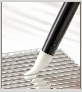 Primo piano dettagliato della punta in silicone per nail art con forma e bella texture.