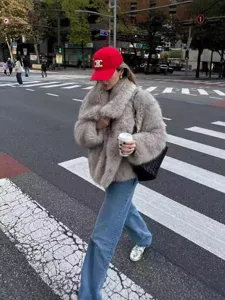 Women Faux Fur Short Coat Vintage Fluffy Winter Jacket Retro Warm Overcoat Streetwear