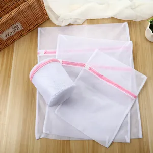 Lot de filets de lavage avec fermeture eclair pour vetements delicats et soutien-gorge.