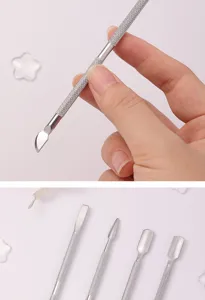 Edelstahl Nagelhautschieber Detailansicht mit doppelseitigem Design und rutschfestem Griff.