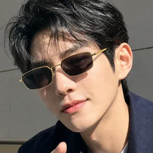 Retro Narrow Square Frame Metal Sunglasses For Women Men UV400 Protection Fashion Street Style Outdoor Beach Sun Glasses Accessory