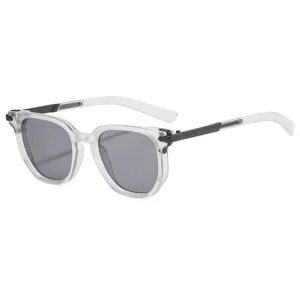 Modische quadratische Sonnenbrille mit transparentem Rahmen und dunklen Gläsern Outdoor.