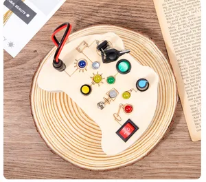 Tablero sensorial de circuito de madera para niños, gamepad interactivo con interruptores.