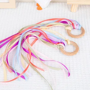 Regenbogen Band Handdrachen mit Holzring für Kinder Tanz Frühmorgengymnastik Kindergarten Requisiten