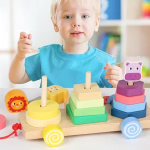 Hölzernes Montessori Steckspiel mit drei Säulen und Formen zum Ziehen für frühe Kinderbildung