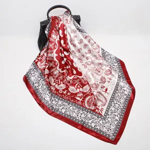 Élégant foulard en soie paisley rouge et blanc, carré de mode de luxe pour femmes 90cm.