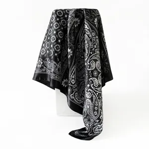 Foulard de soie cachemire noir et blanc élégant vintage carré femme satin bandeau cou