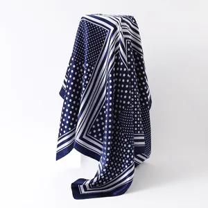 Blauwe witte stip sjaal van satijn 90cm elegante dames zijden hoofddoek zonnebescherming.