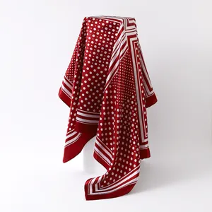 Rode en witte polkadot zijden vierkante sjaal 90cm satijn vrouwen mode detailweergave