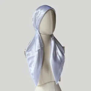 Einfarbiges Satin Kopftuch für Damen, stilvoller muslimischer Hijab und Sommerschutz Wrap.
