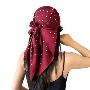 Burgunderroter Punkte Seiden Kopftuch Damen Retro Dreieckstuch Mode Haartuch Halstuch