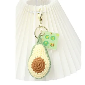 Porte-clés avocat au crochet fait main, charm de sac en laine tricotée mignon et pendentif.