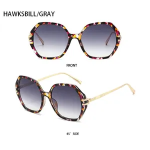 Modische übergroße Metallsonnenbrille mit Gläsern, cooler Vintage Look für Damen.