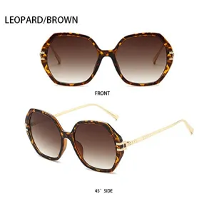 Große Retro Sonnenbrille mit Leopardenmuster, Metallrahmen und braunen Farbverlaufgläsern.