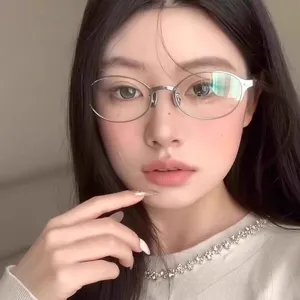 Chic metal oval eyeglasses frame for women, geek chic style clear lens glasses for daily wear.
