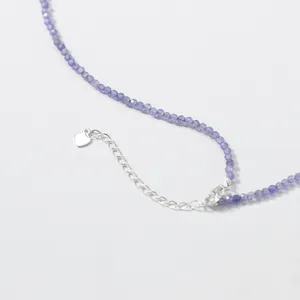 Deliziosa collana di perle di cristallo viola con catena di estensione e ciondolo cuore